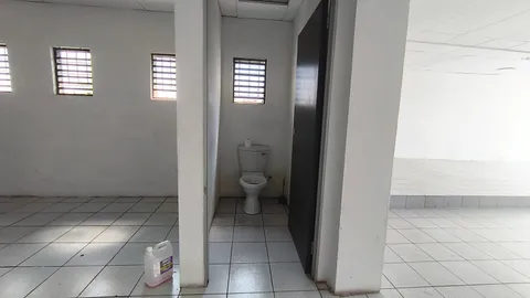 Retail-Space-To-Let-in-Primrose (8)